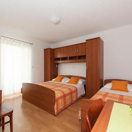 Apartments Milana 2 Tucepi Ngoại thất bức ảnh