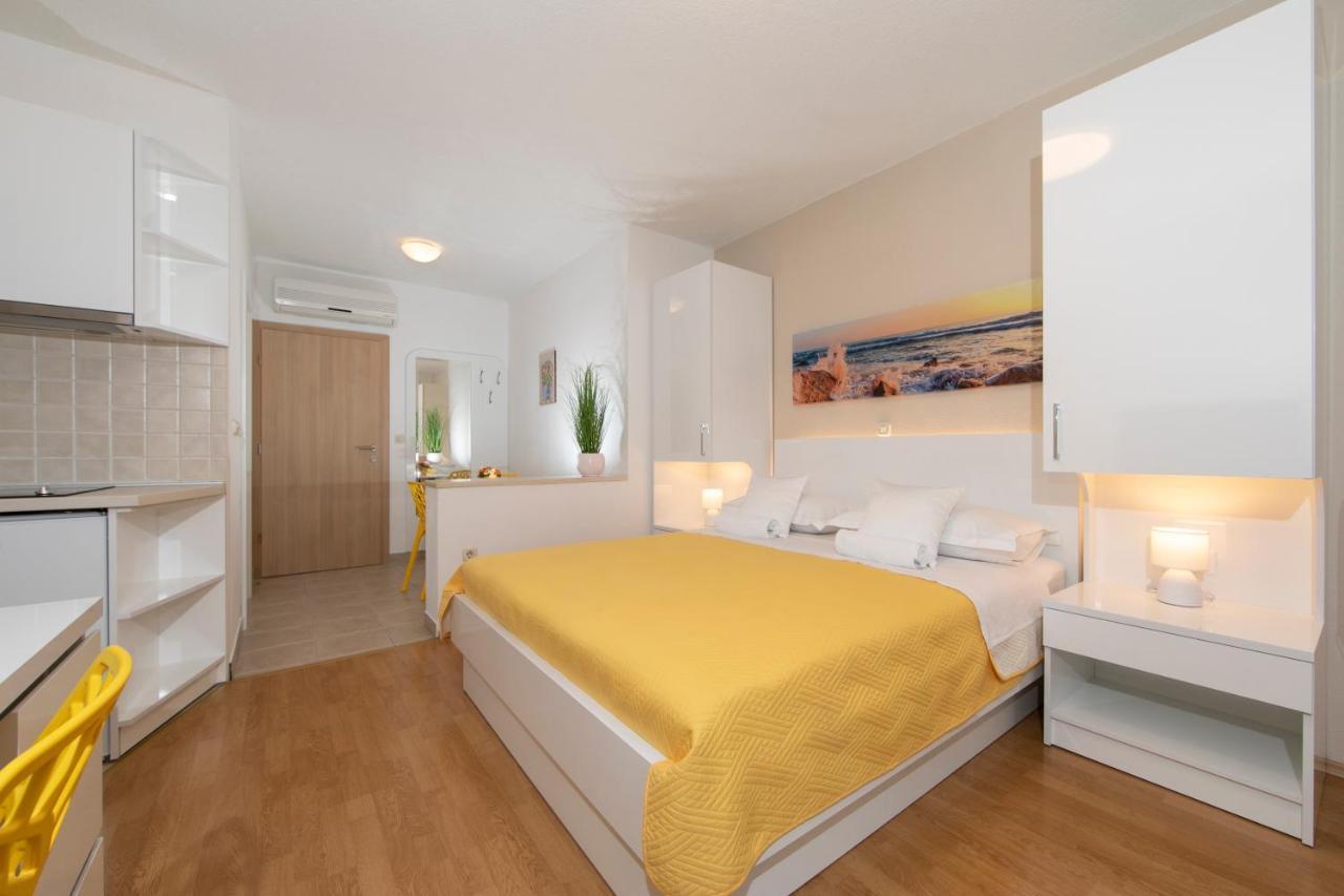 Apartments Milana 2 Tucepi Ngoại thất bức ảnh
