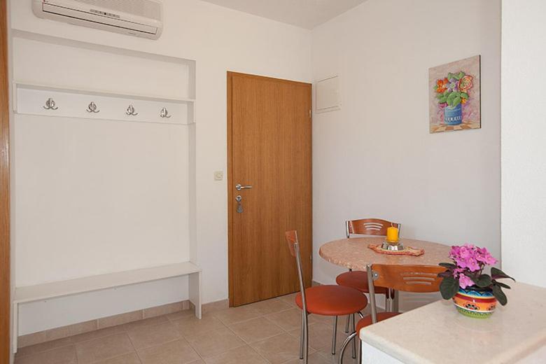 Apartments Milana 2 Tucepi Ngoại thất bức ảnh