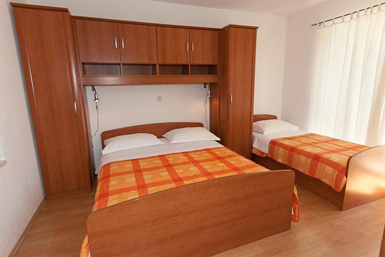 Apartments Milana 2 Tucepi Ngoại thất bức ảnh