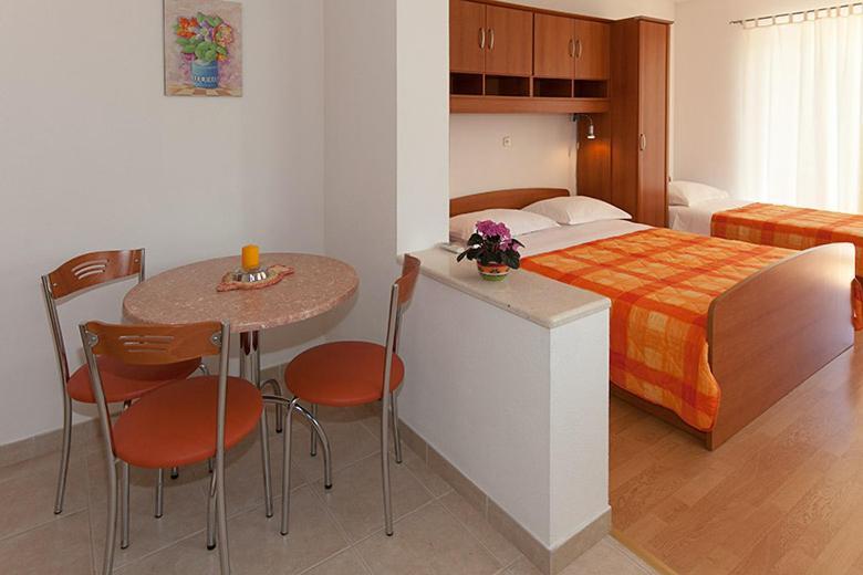 Apartments Milana 2 Tucepi Ngoại thất bức ảnh