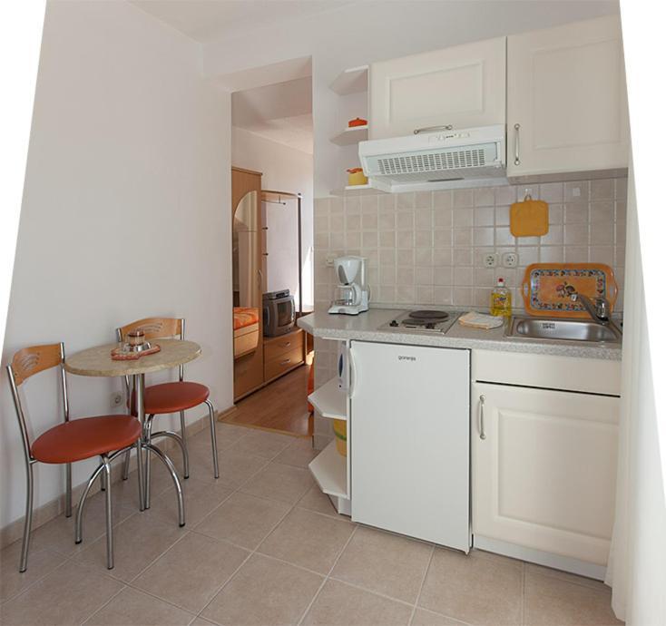 Apartments Milana 2 Tucepi Ngoại thất bức ảnh