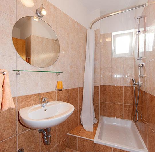 Apartments Milana 2 Tucepi Ngoại thất bức ảnh