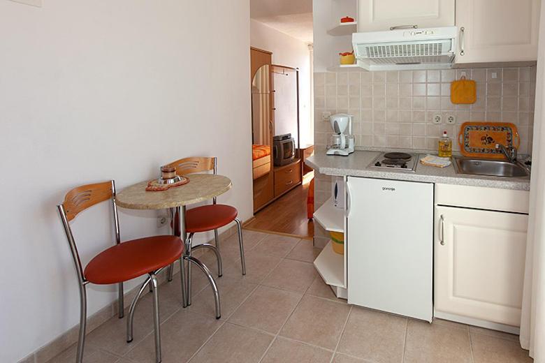 Apartments Milana 2 Tucepi Ngoại thất bức ảnh