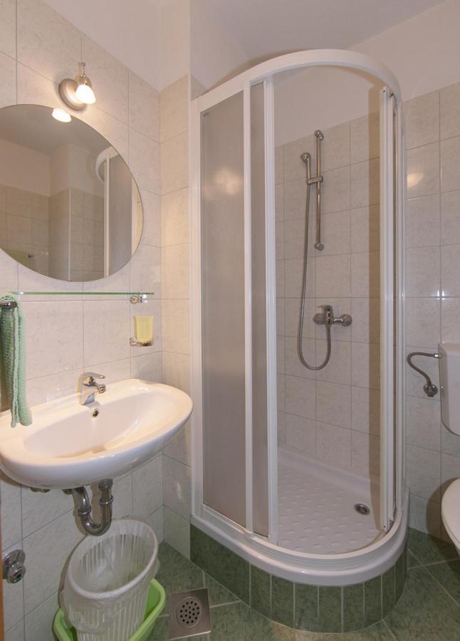Apartments Milana 2 Tucepi Ngoại thất bức ảnh