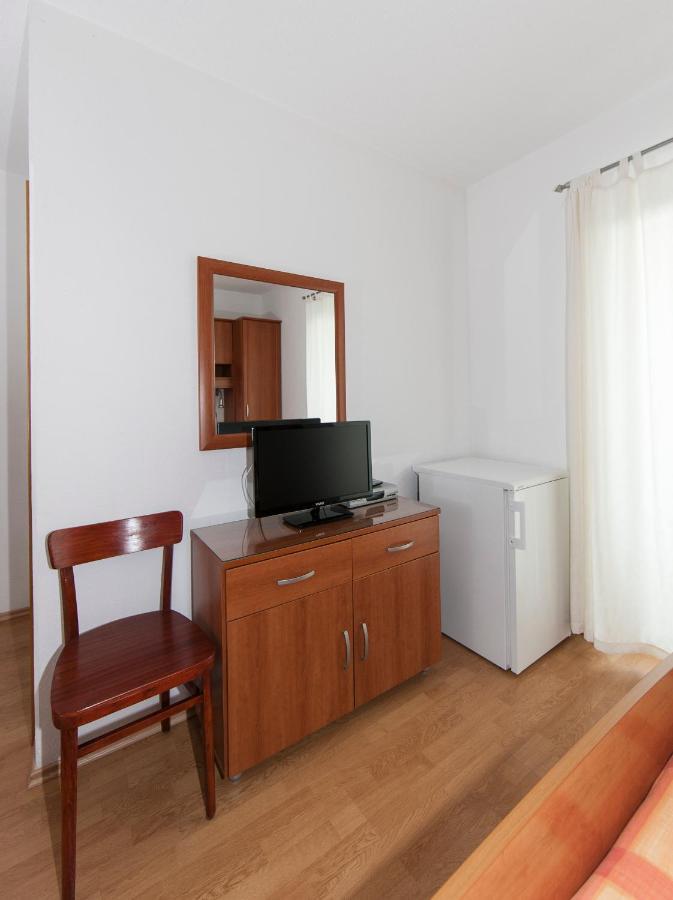 Apartments Milana 2 Tucepi Ngoại thất bức ảnh